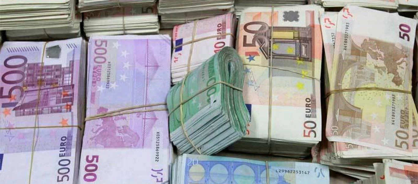 Ξεκινά η καταβολή των συντάξεων Οκτωβρίου - Ποιοι & πότε θα πάρουν αναδρομικά & αυξήσεις